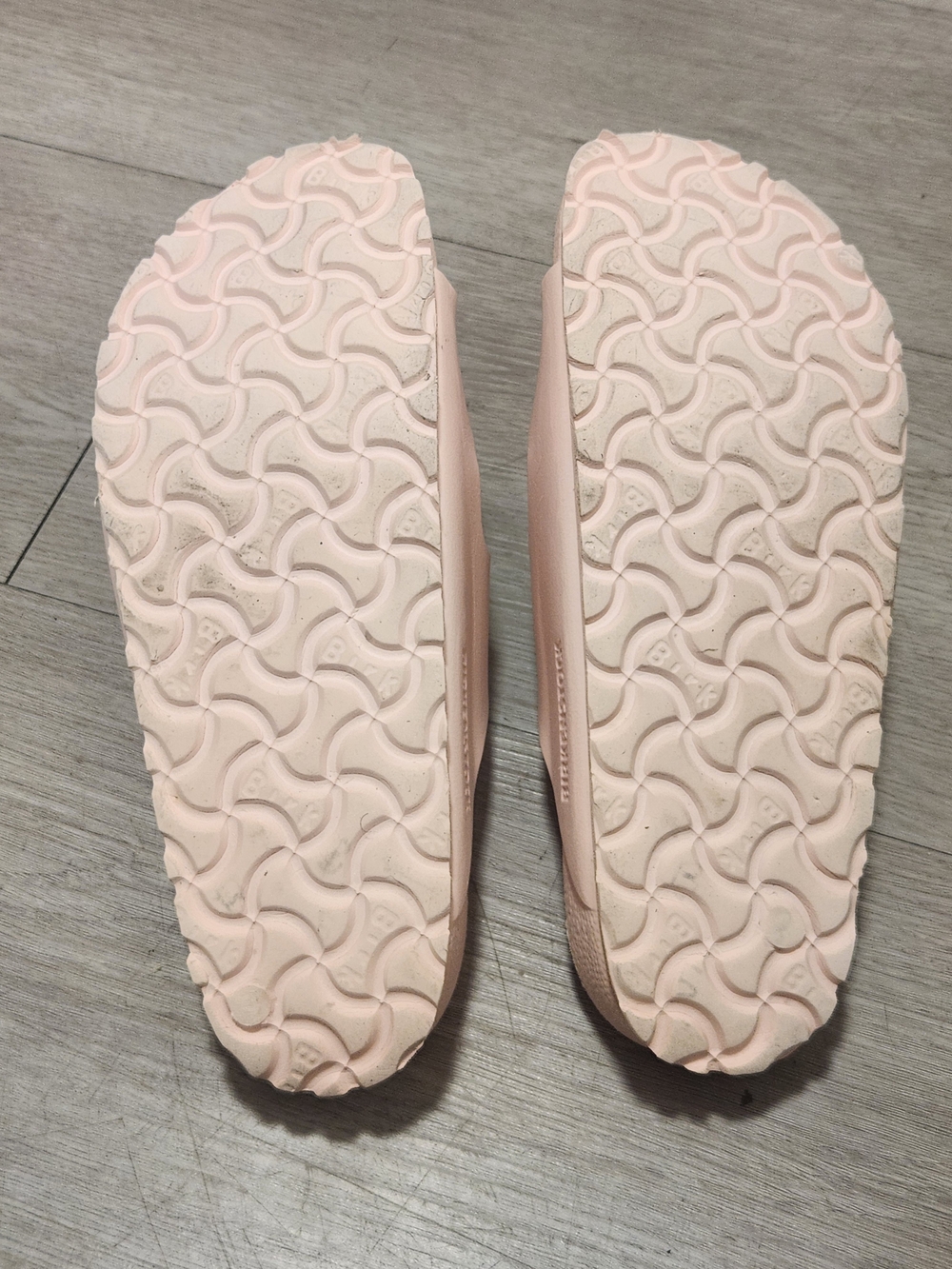 Birkenstock Women’s Essentials Arizona EVA Slide - Light Pink 36/ 5.5 - Picture 4 of 6